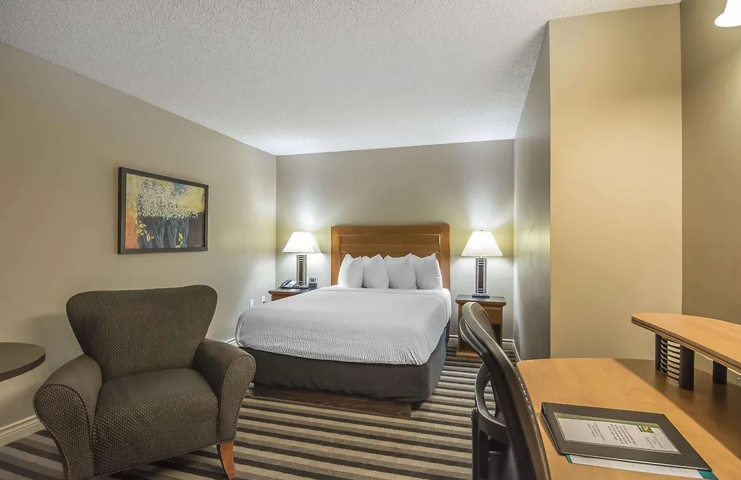 Quality Inn West Edmonton-1
