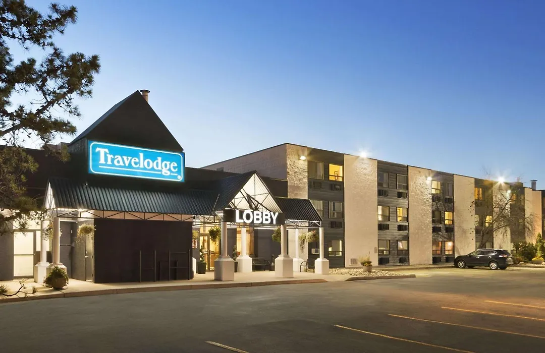 Travelodge By Wyndham Edmonton South-1