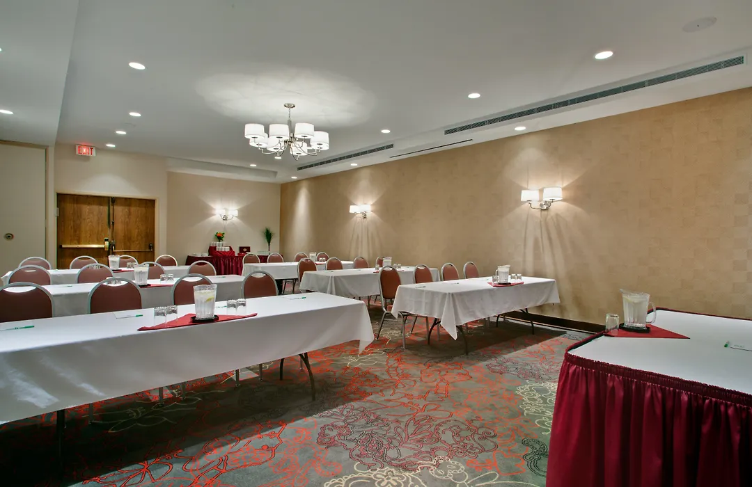 Allure Hotel & Conference Center-1