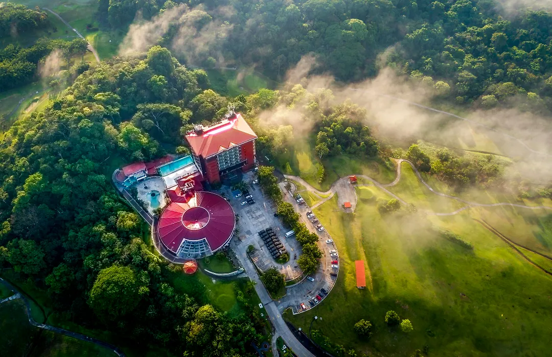 Summit Rainforest Golf Resort & All Inclusive-1