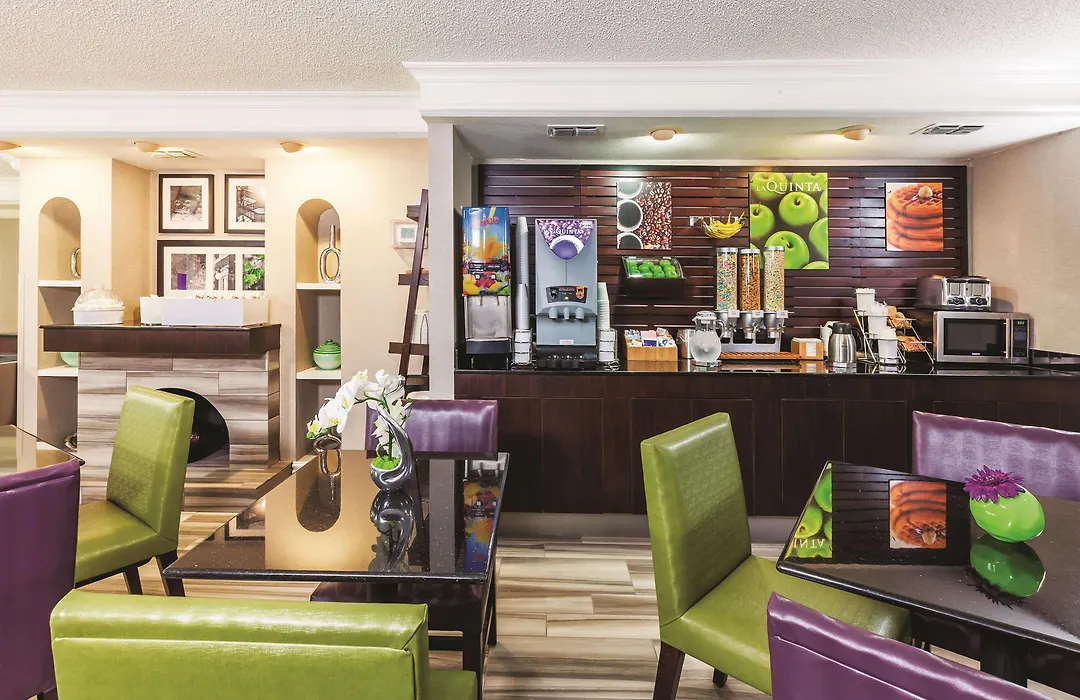 La Quinta Inn By Wyndham Odessa-1