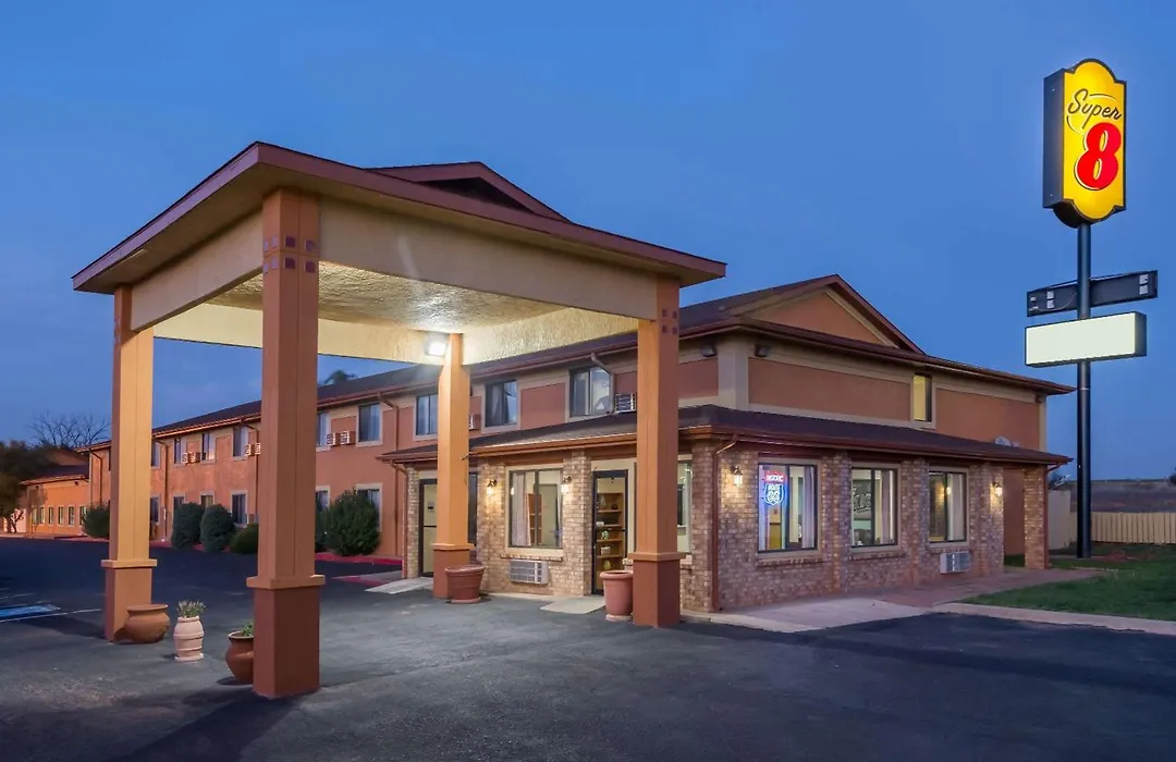 Super 8 By Wyndham Tucumcari-1