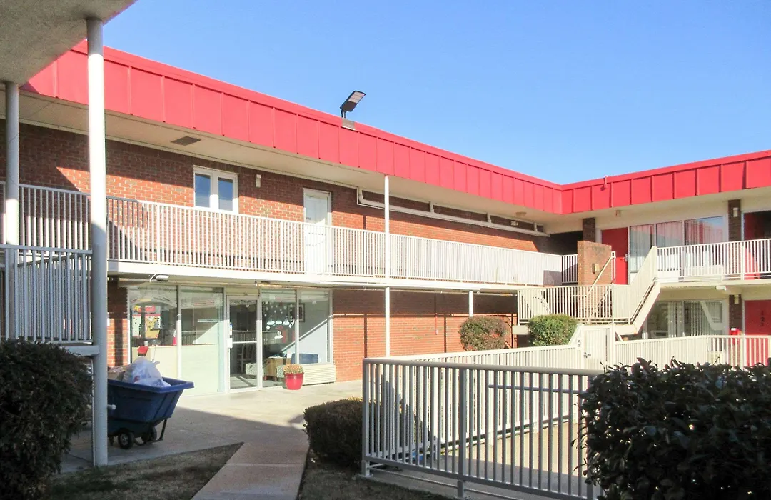 Econo Lodge Paducah West I-24-1