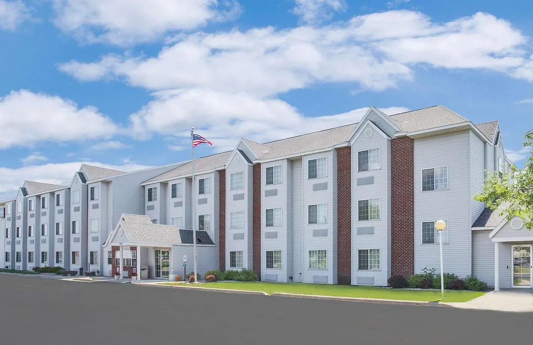 Sleep Inn & Suites Fond Du Lac-1