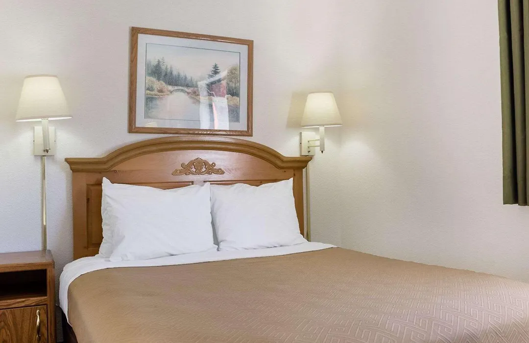 Royal Inn Keystone-1