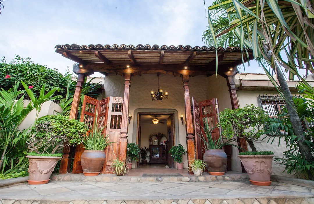 Los Robles Charming Colonial Boutique Hotel-1