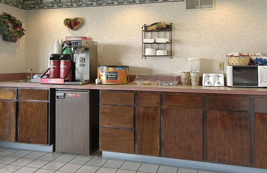 Days Inn By Wyndham Morehead-1