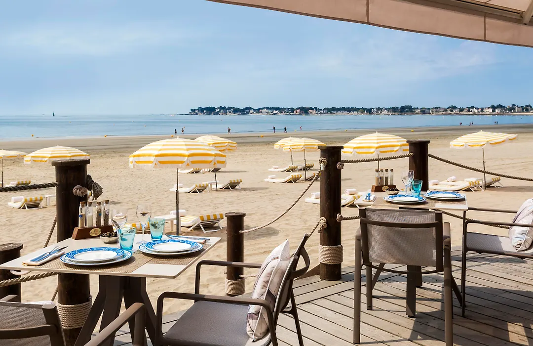 Hotel Barriere L'Hermitage-1