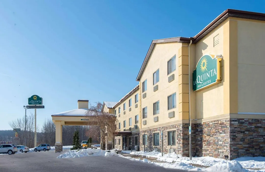 La Quinta By Wyndham Erie-1
