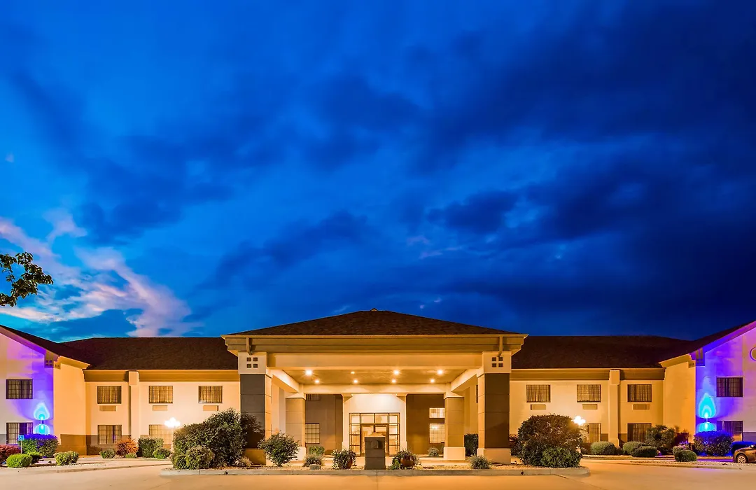 Best Western Locust Grove Inn & Suites-1