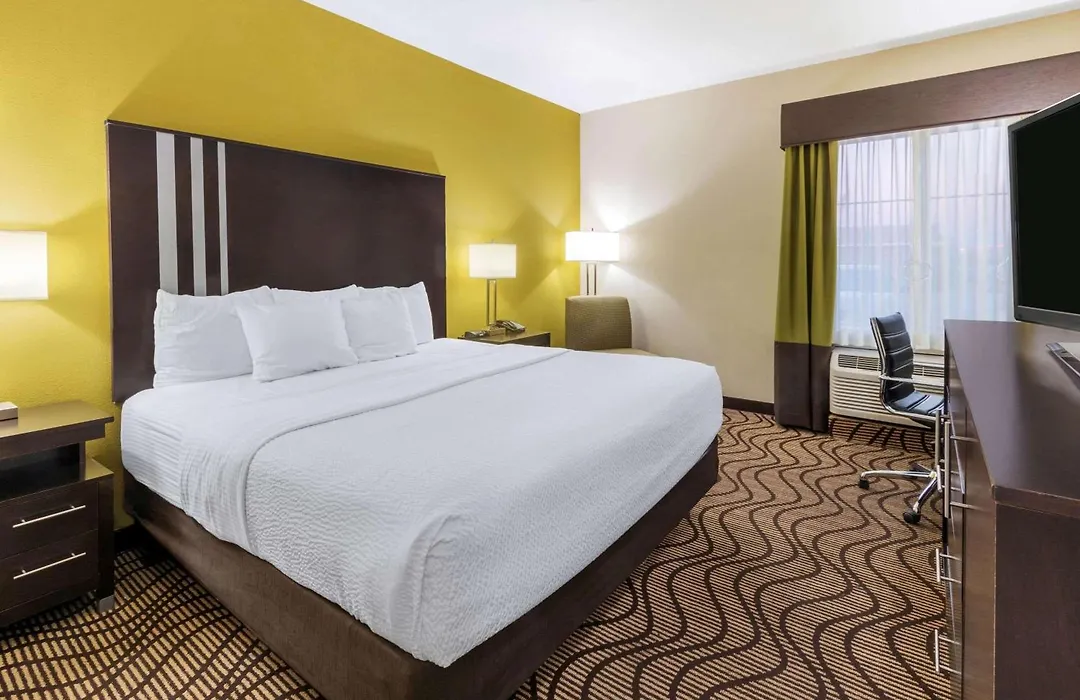 La Quinta By Wyndham Artesia-1
