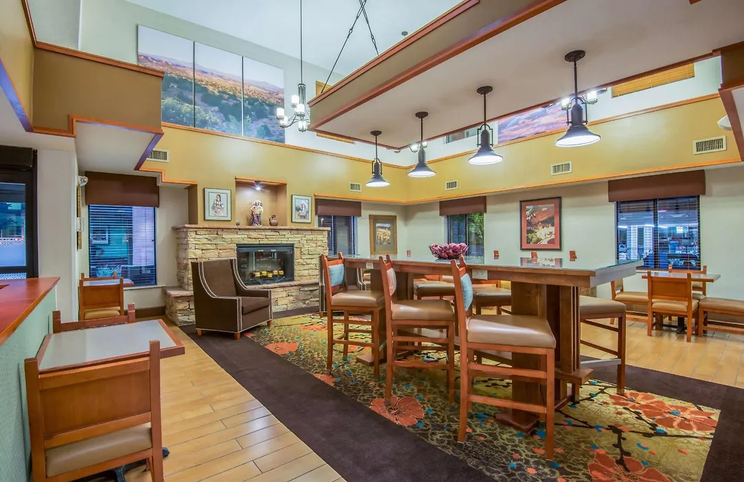 Hampton Inn & Suites Los Alamos-1