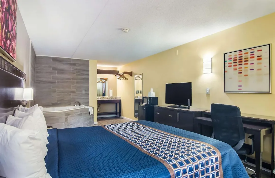 Rodeway Inn & Suites Monroeville-Pittsburgh-1