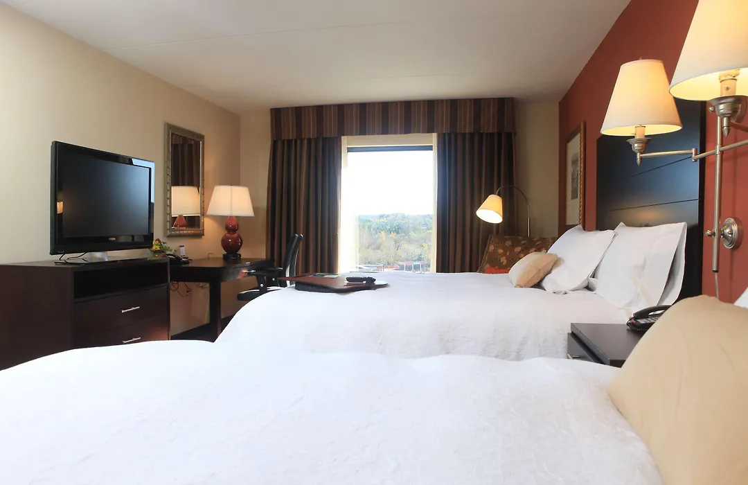 Hampton Inn Atlanta-Canton-1