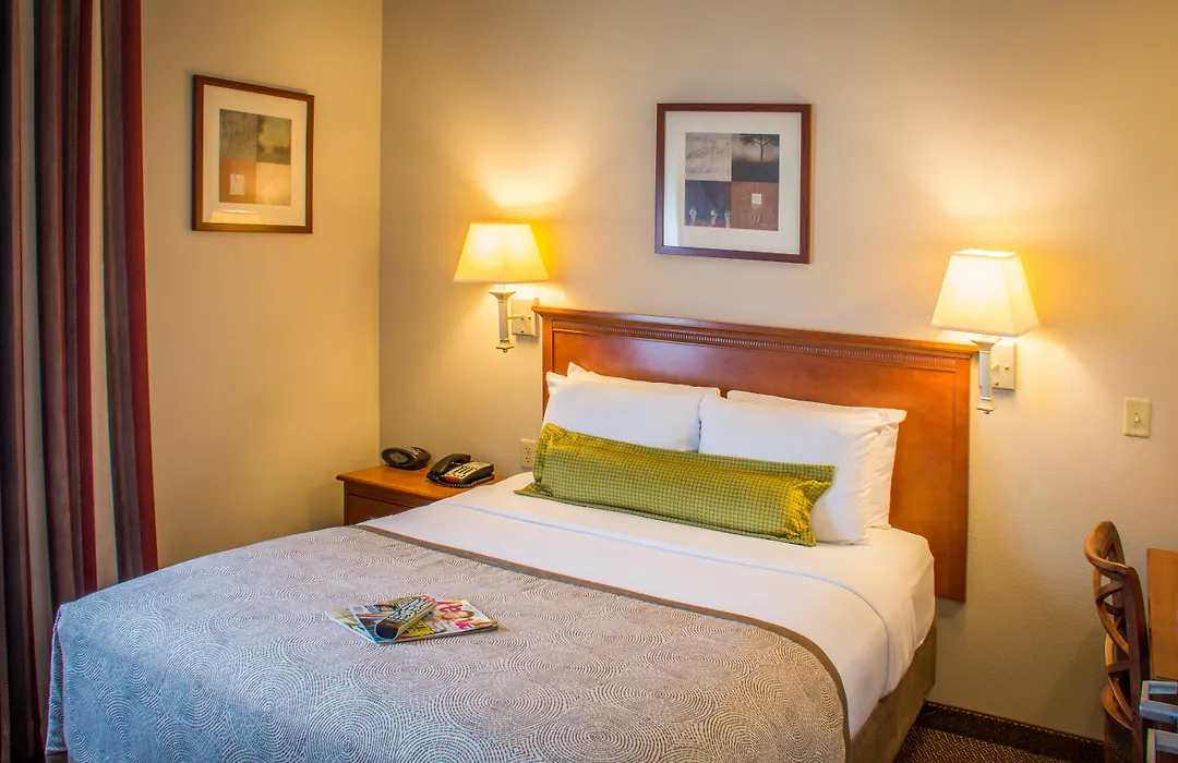 Candlewood Suites South Bend Airport By Ihg-1