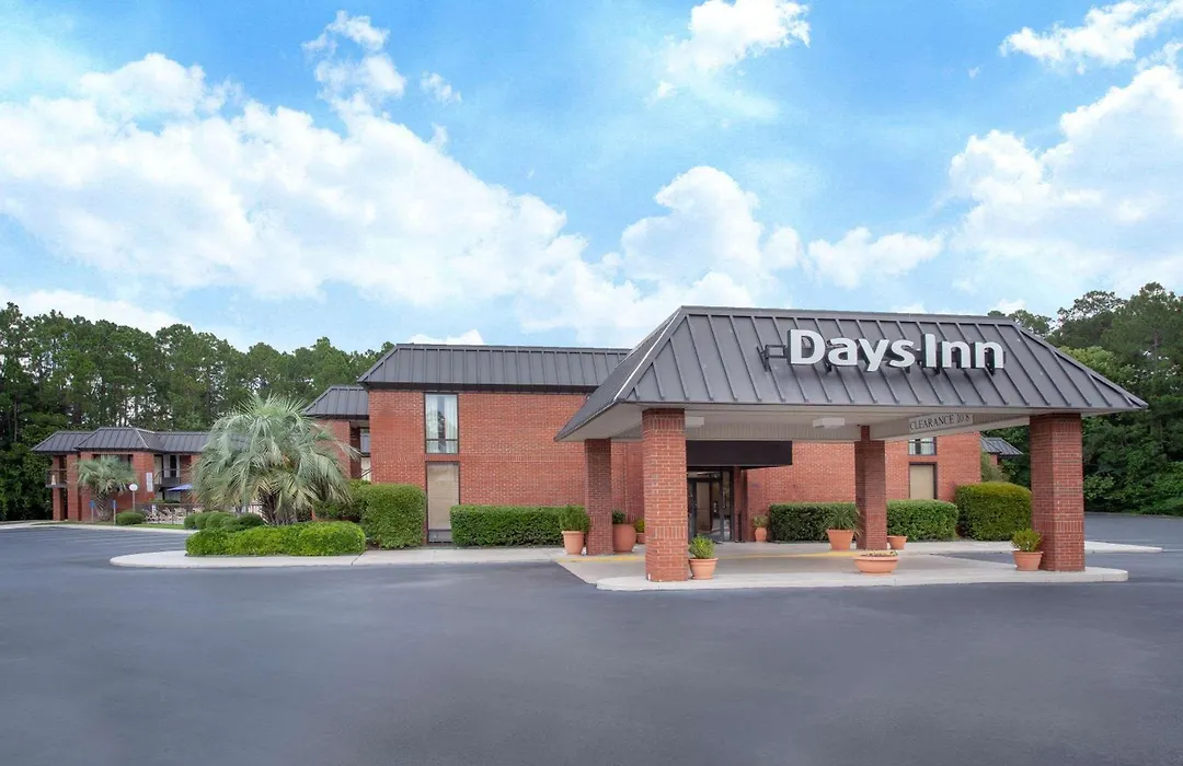 Days Inn By Wyndham Statesboro-1