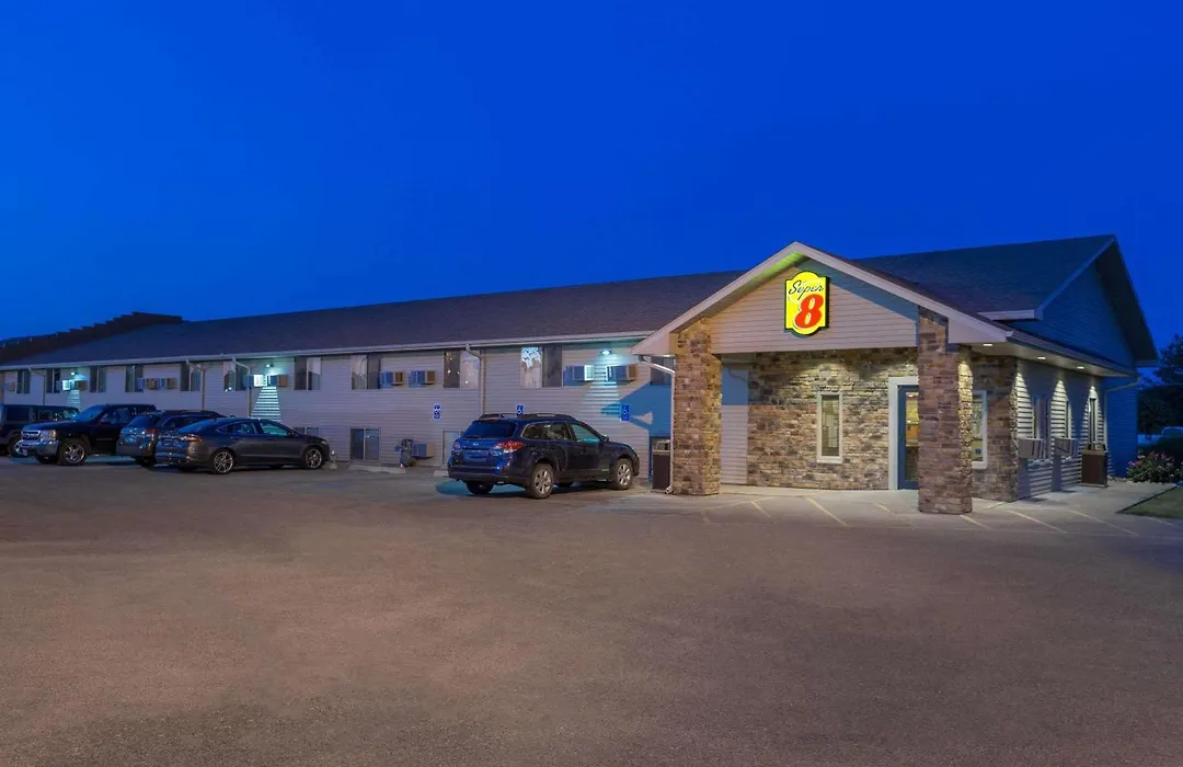Super 8 By Wyndham Kearney-1