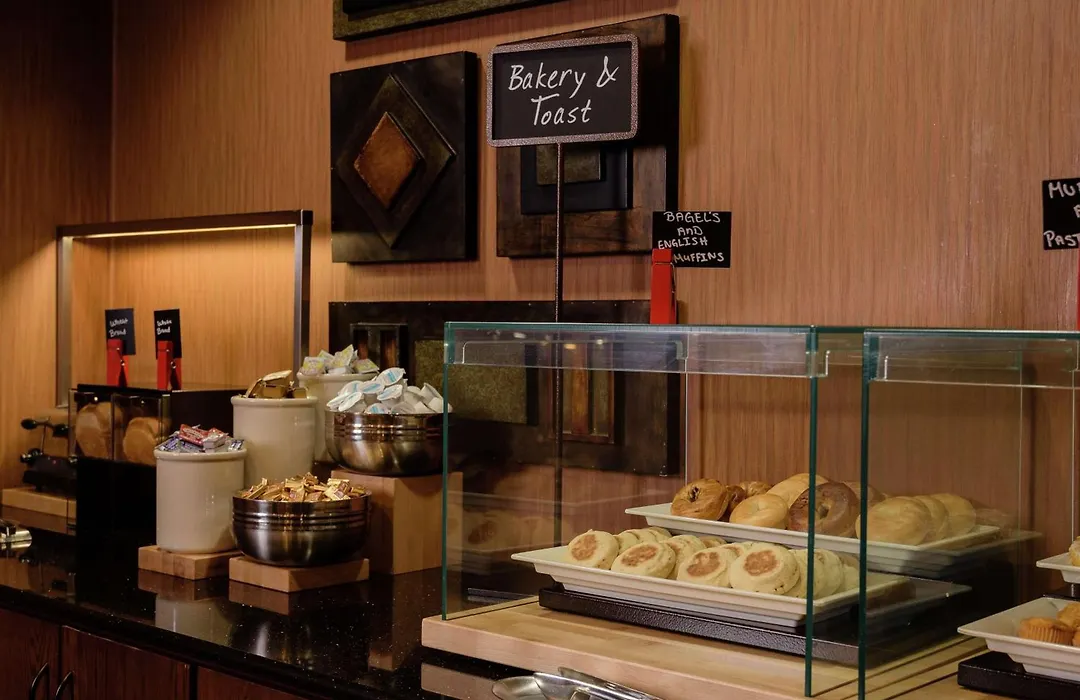 Embassy Suites By Hilton Minneapolis North-1