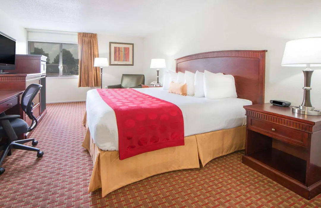 Ramada By Wyndham Enid-1
