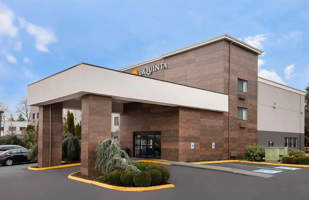 La Quinta Inn By Wyndham Everett-1