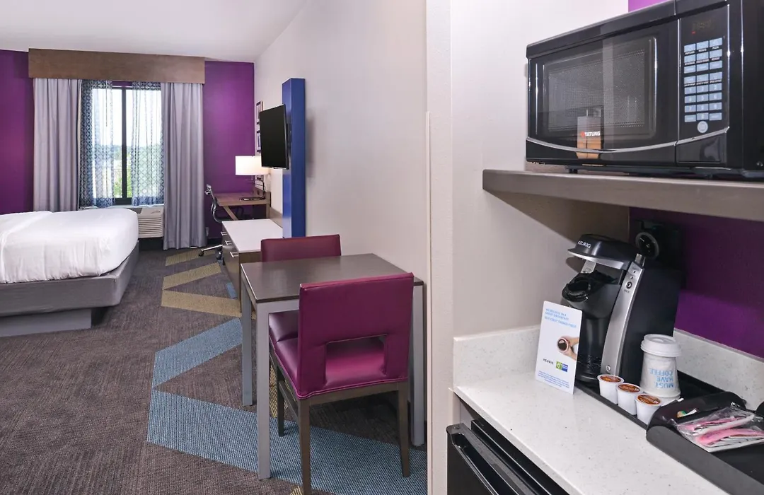 Holiday Inn Express And Suites Bryant - Benton Area By Ihg-1