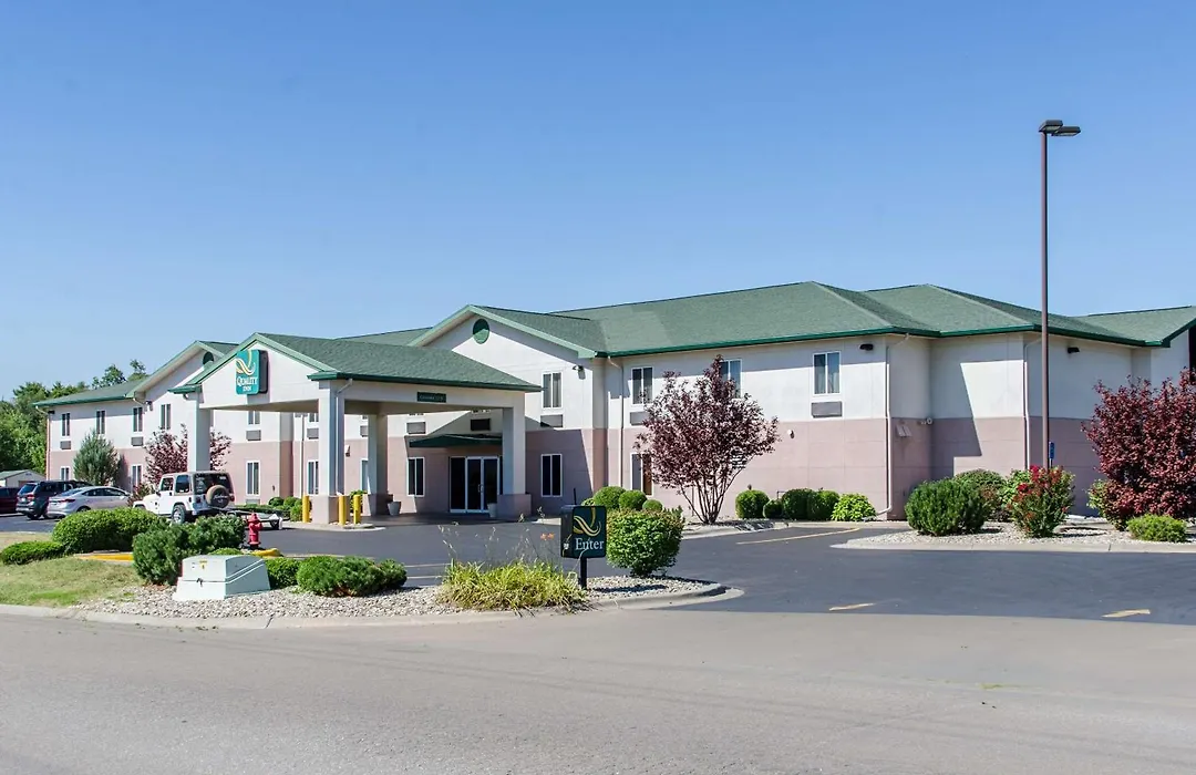 Quality Inn Junction City Near Fort Riley-1