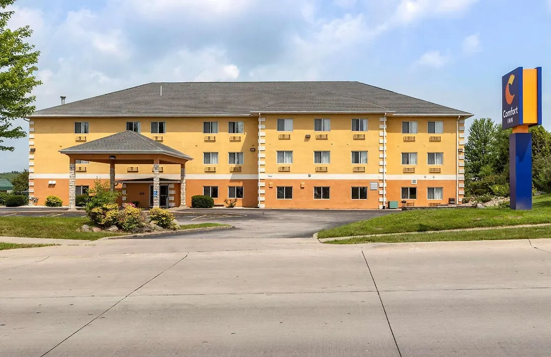 Comfort Inn Muscatine Near Hwy 61-1