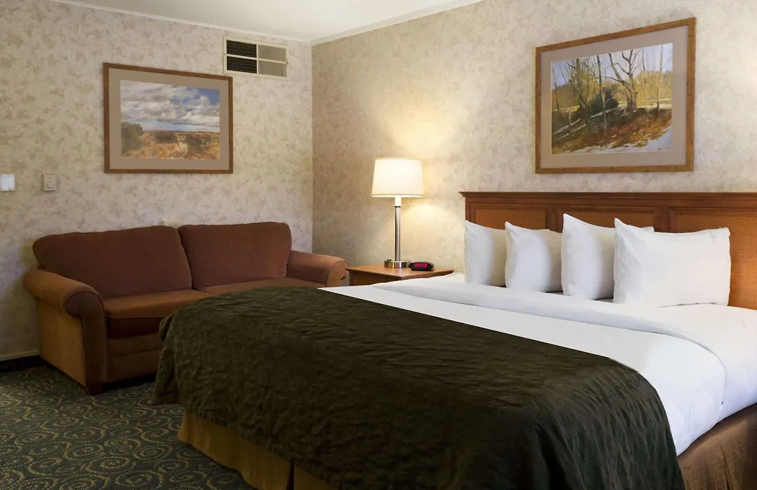 Days Inn & Suites By Wyndham Trinidad-1