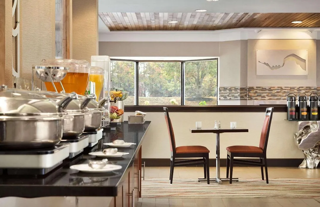 Radisson Akron-Fairlawn Copley-1