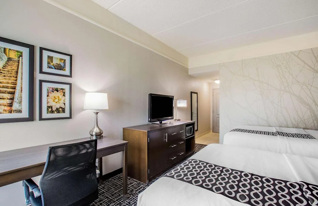 La Quinta By Wyndham Mission At West Mcallen-1