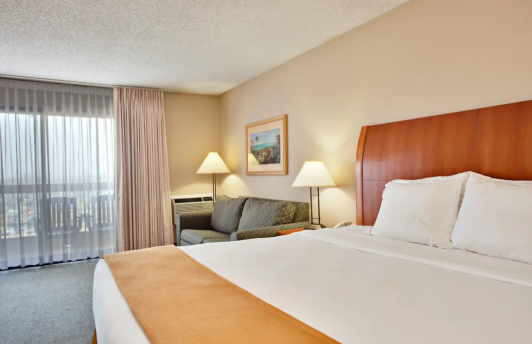 Holiday Inn Express Hotel & Suites Ventura Harbor By Ihg-1
