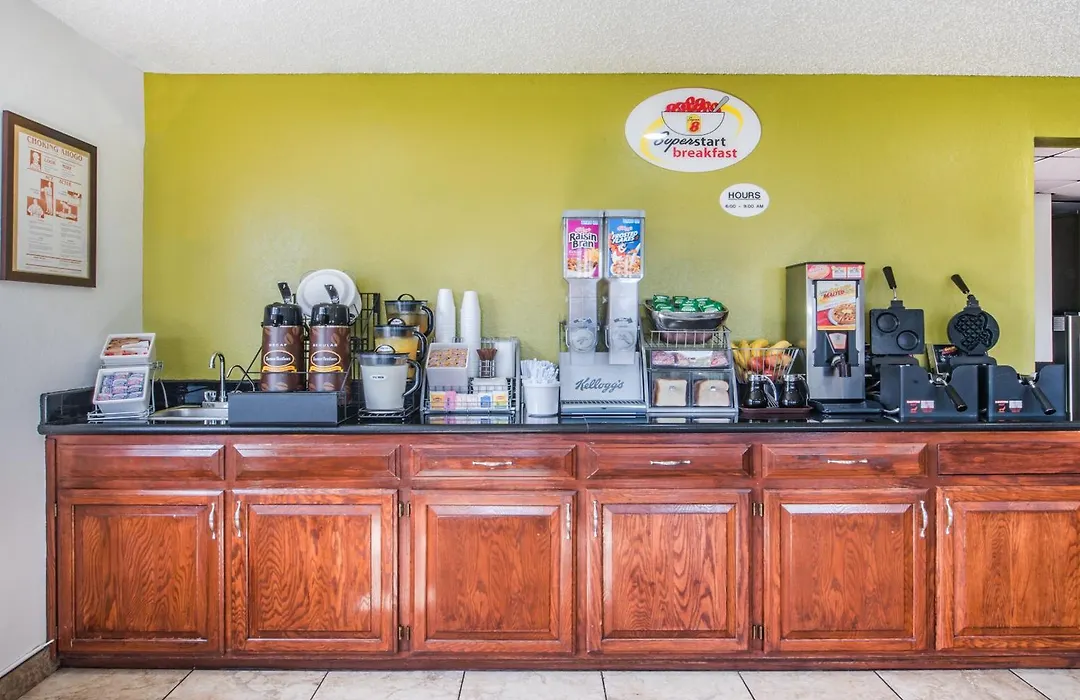 Super 8 By Wyndham Harlingen Tx-1
