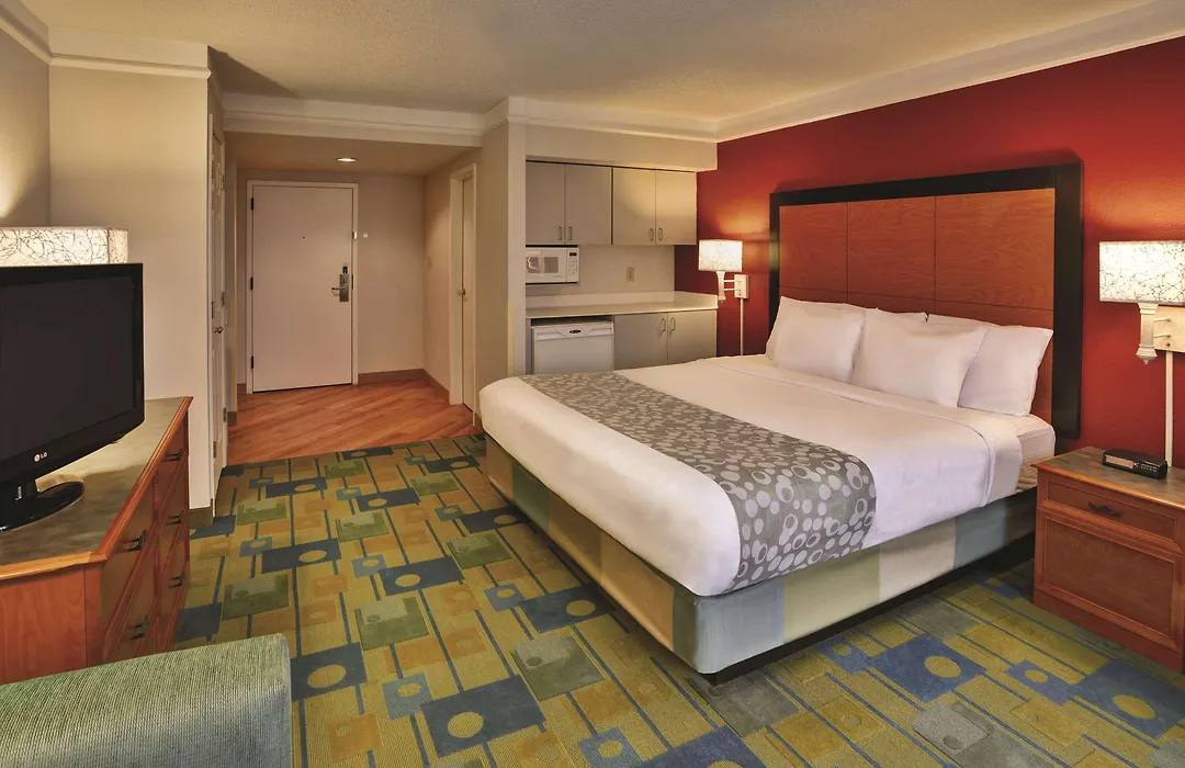 La Quinta By Wyndham Kingsport Tri Cities Airport-1