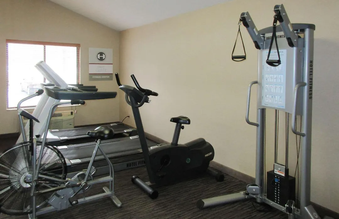 Clarion Inn & Suites Cortland - University Area-1