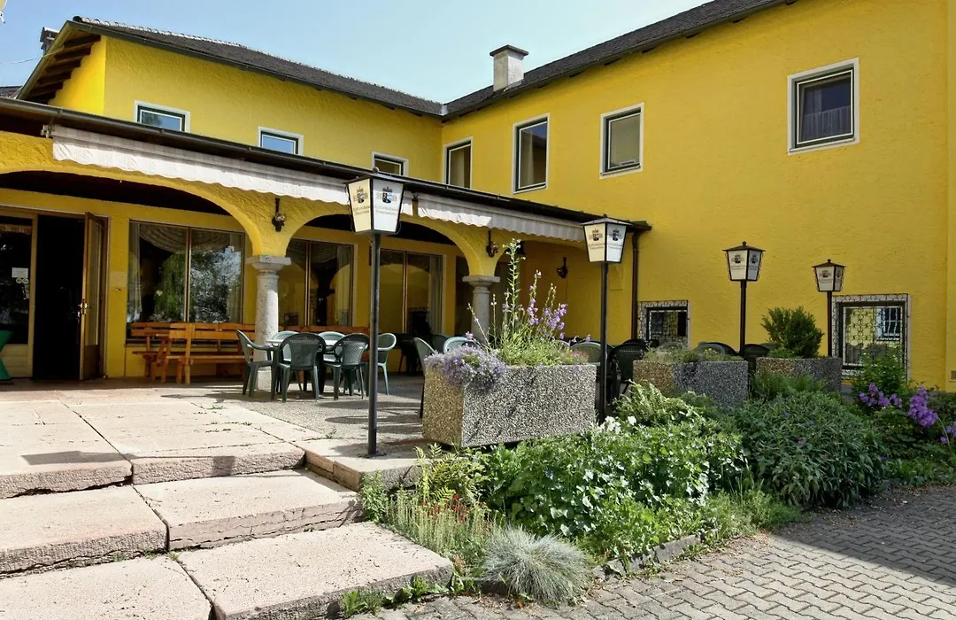 Stiftsgasthof Hochburg-1