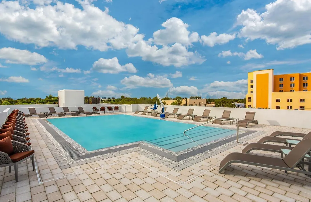 Wyndham Garden Ft Lauderdale Airport & Cruise Port-1
