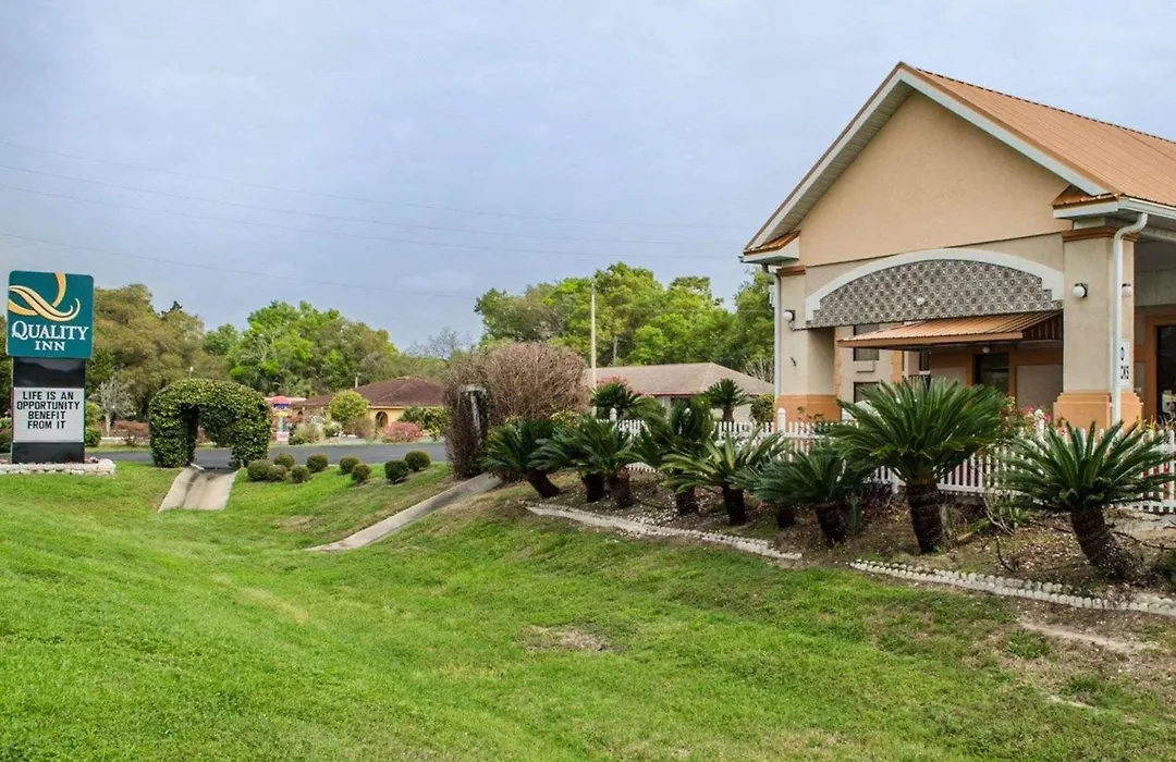 Quality Inn Near Manatee Springs State Park-1