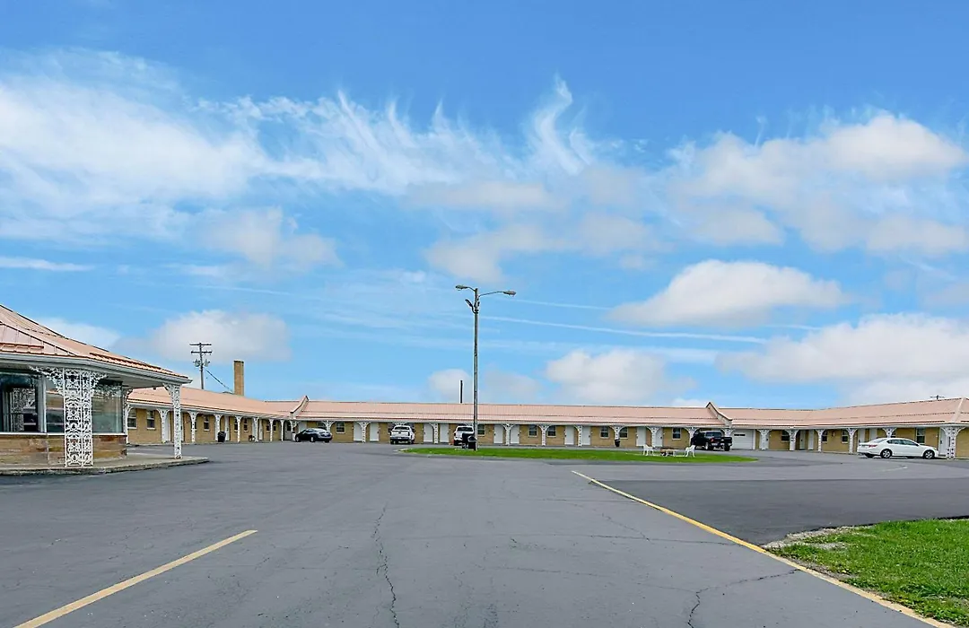 Highway Inn-1