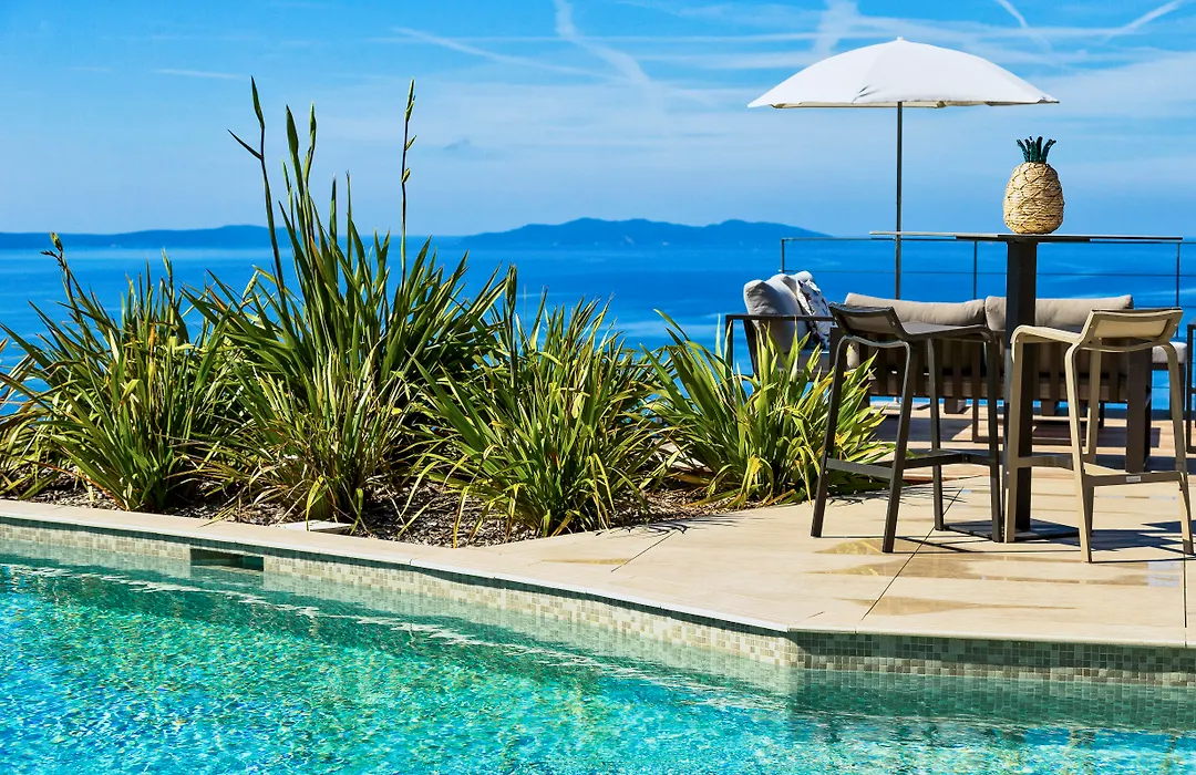 Hotel La Villa Douce-1