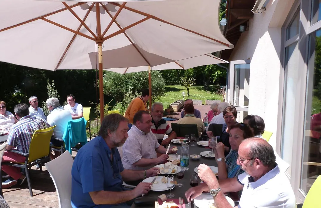 Logis Hotel Des Grands Vins-1