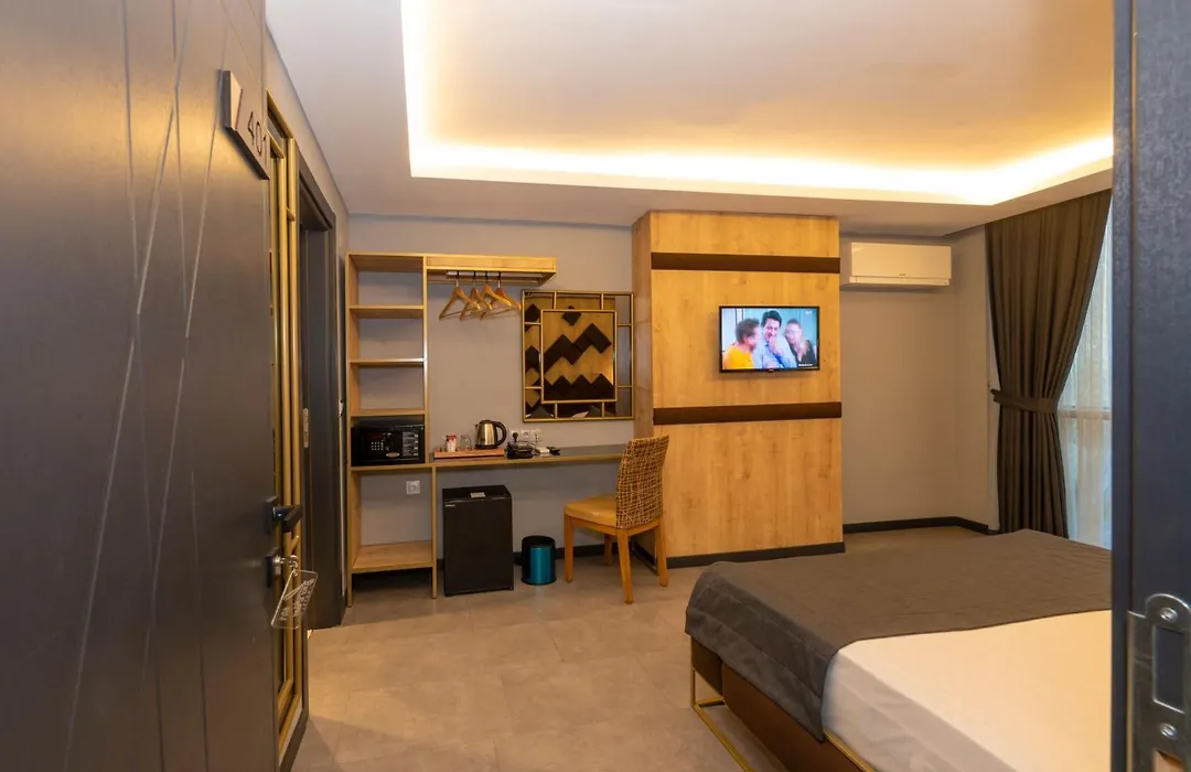 Fly And Stay Airport Hotel-1