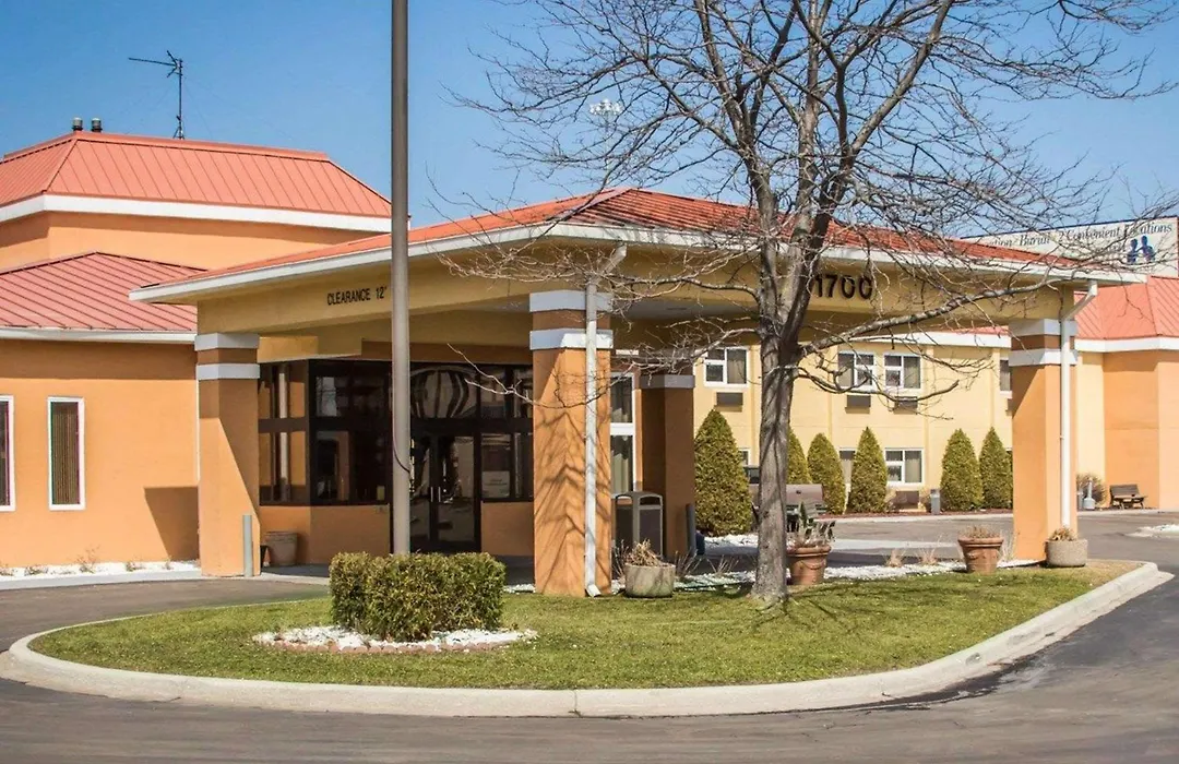 Quality Inn & Suites Port Huron-1