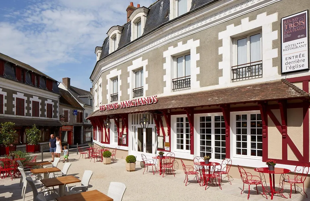 Relais des Trois Châteaux Hôtel-Restaurant - Teritoria-1