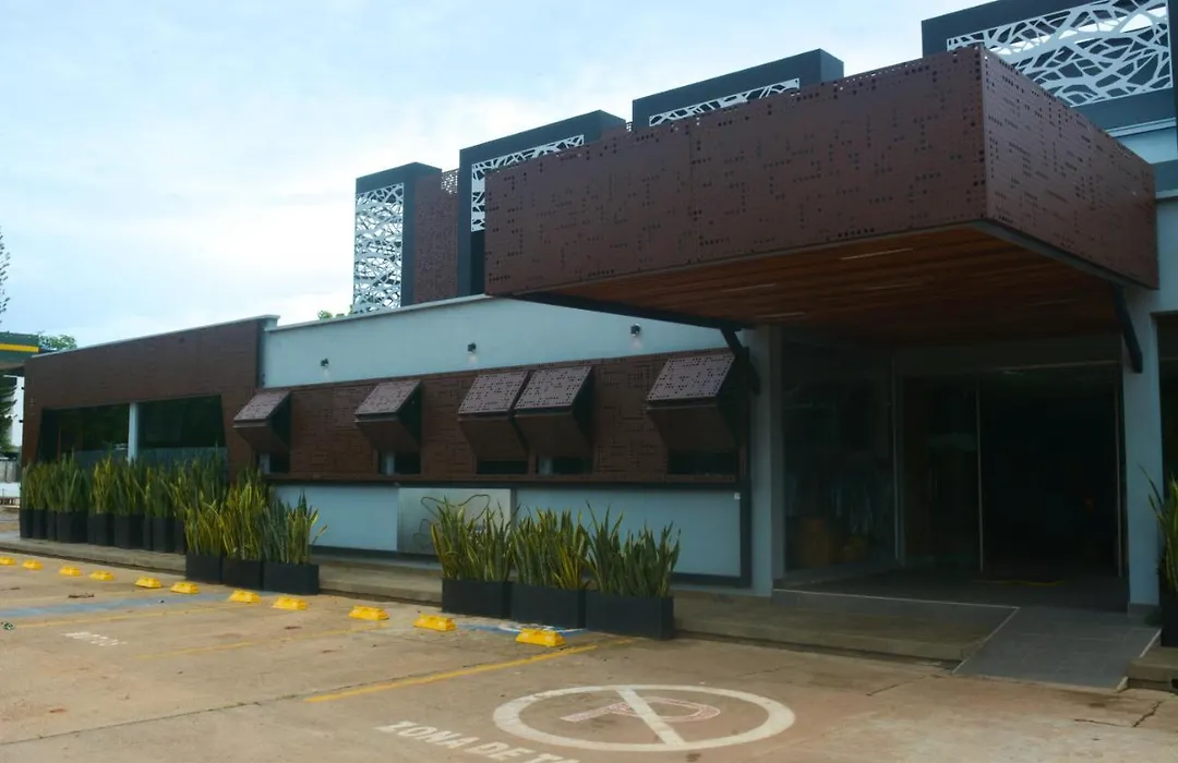 Hotel El Aeropuerto-1