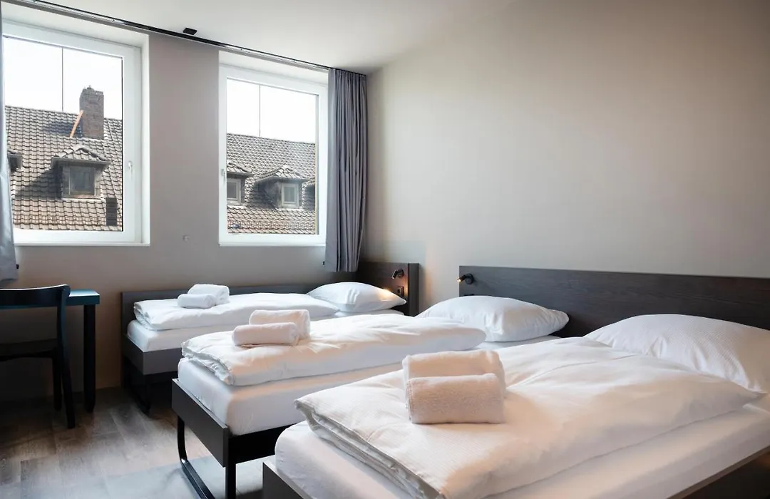MEININGER Hotel Bremen Hauptbahnhof-1