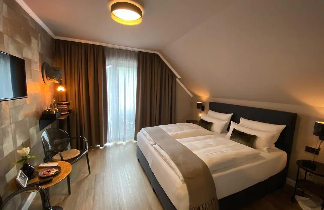 Hotel Restaurant Zur Post-1