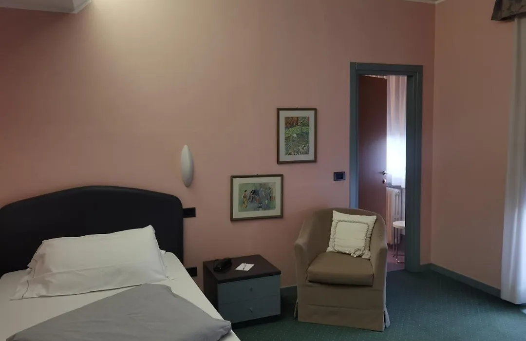 Hotel Vittoria-1