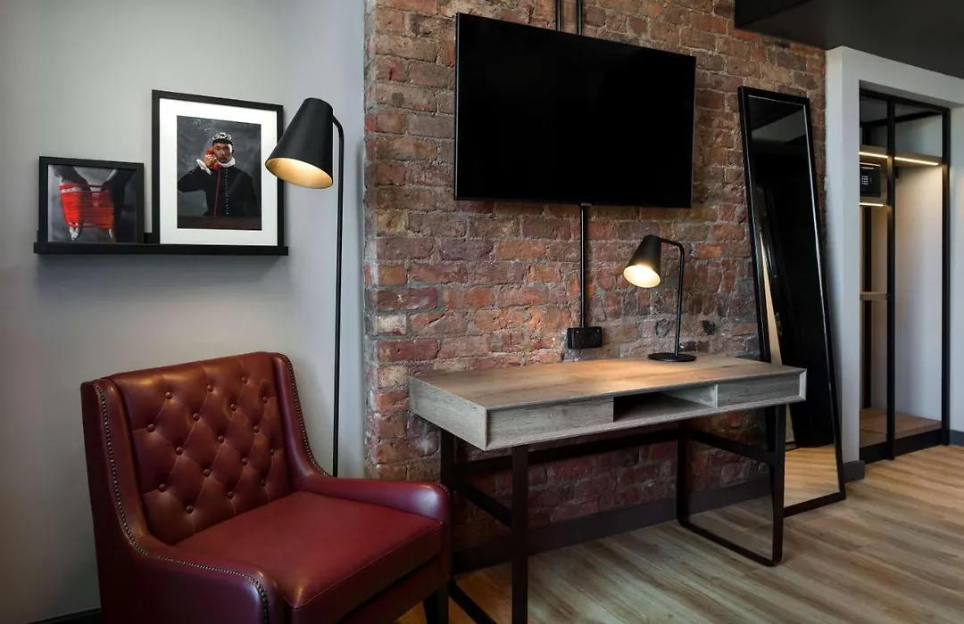 Radisson Red Hotel, Liverpool-1
