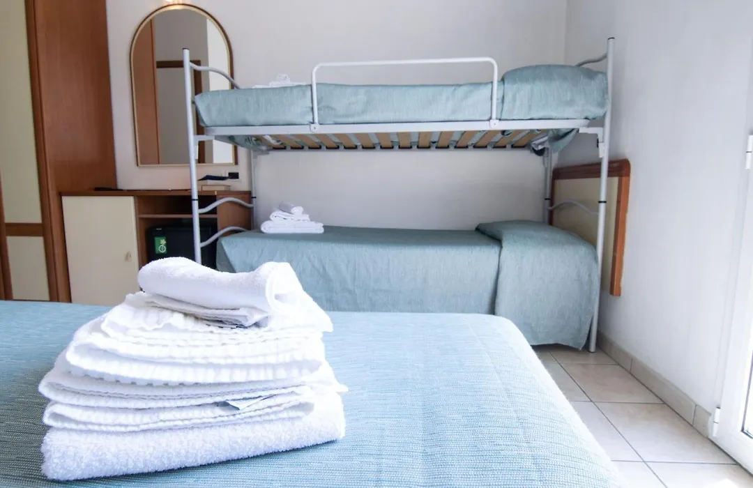 Hotel Adria Beach-1