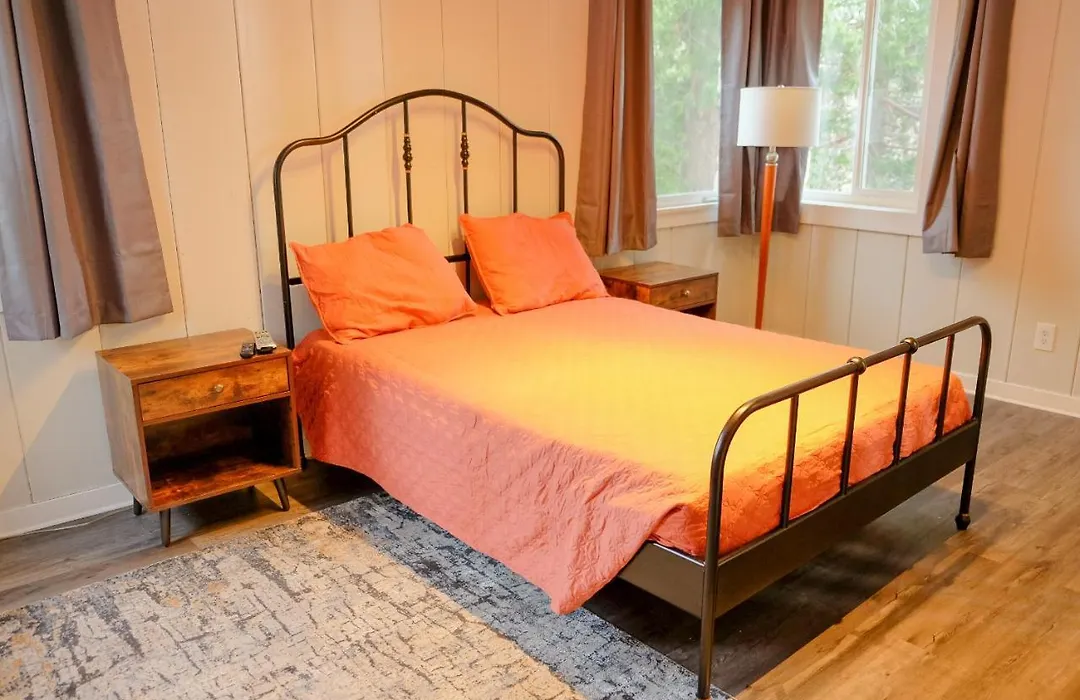 Sherwood Arms Motel-1